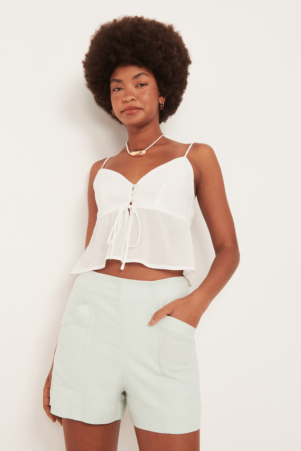 short eloah sem cos recorte e bolso frente - Garage Rio