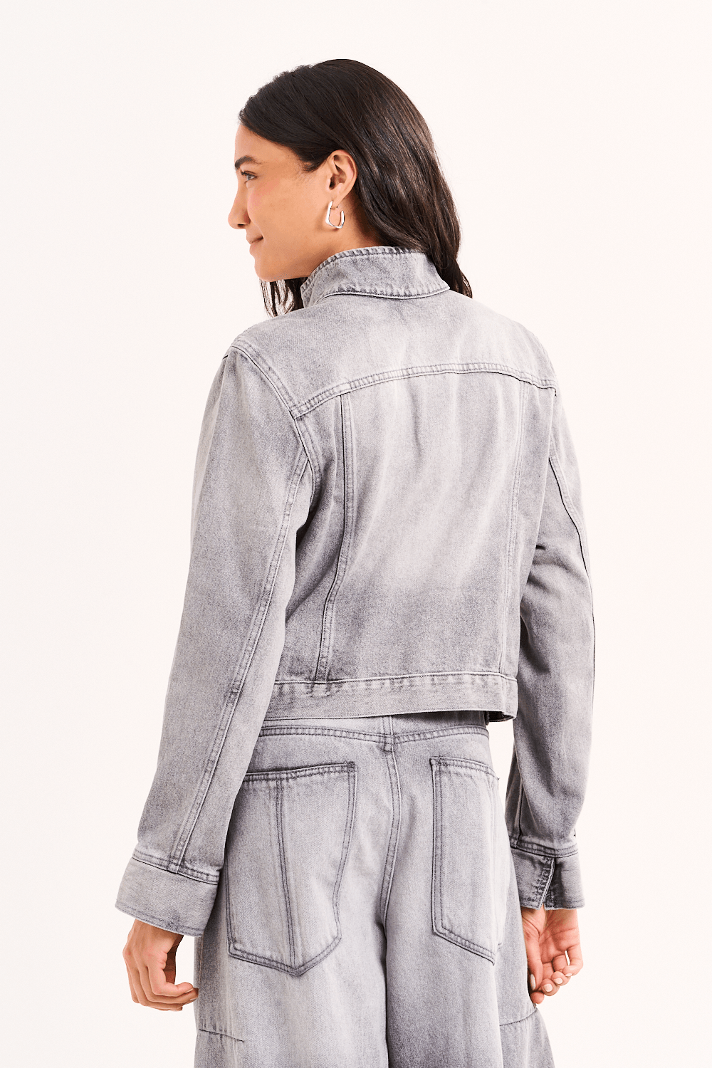 jaqueta jeans bolsos laterais - Garage Rio